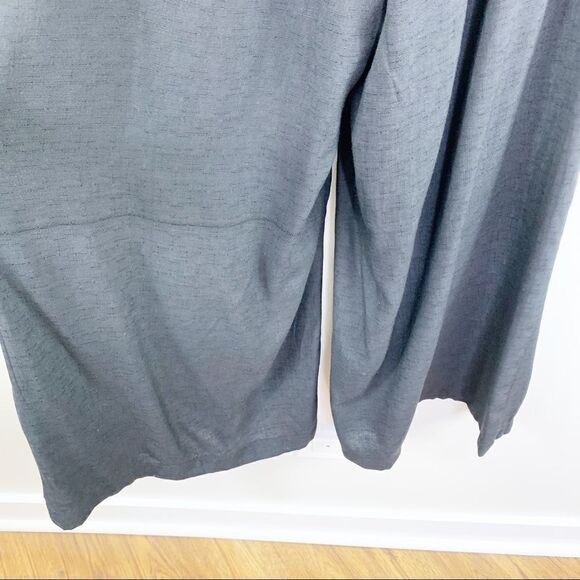 Doe & Rae Black ModCloth Wide Leg Cropped‎ Jumpsuit Sz Small - Picture 6 of 15